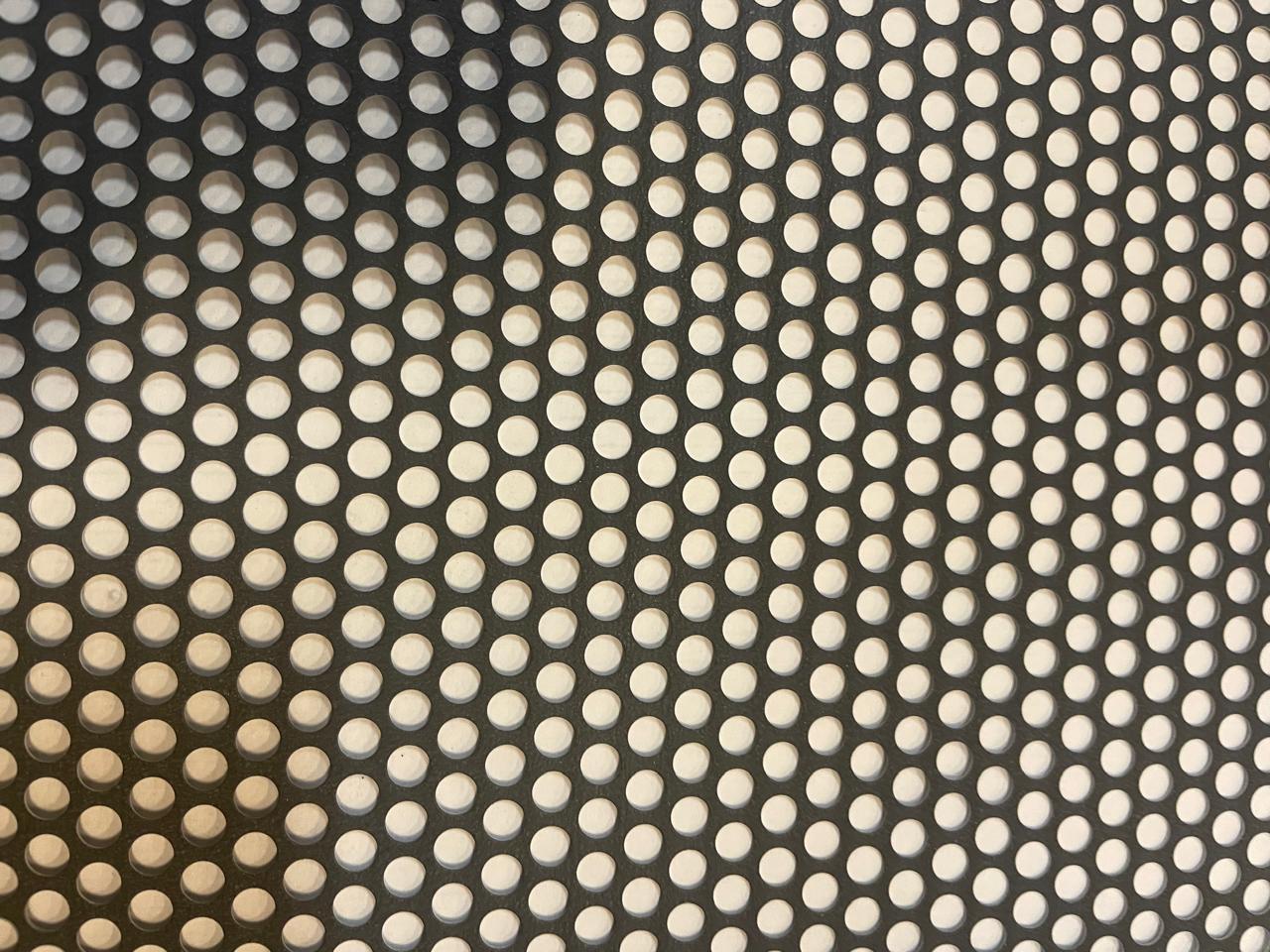 Новая алюминиевая сетка для закрытия контура подкровельной вентиляции